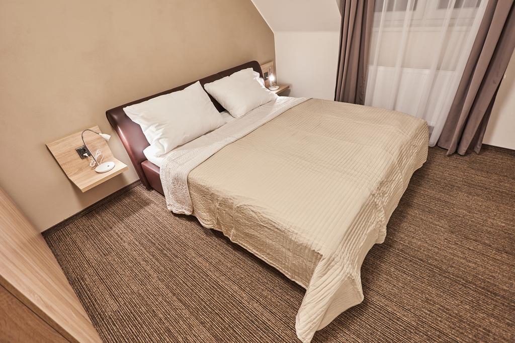 Apartmany Volarik มิคูลอฟ ภายนอก รูปภาพ